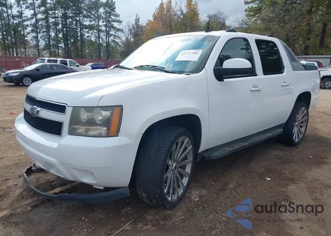 2011 Chevrolet Avalanche 1500 Lt1 из США, поврежденный, VIN 3GNTKFE3XBG151110